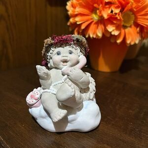 Dreamsicles Cherub Talking on the Phone "Chatter Box"